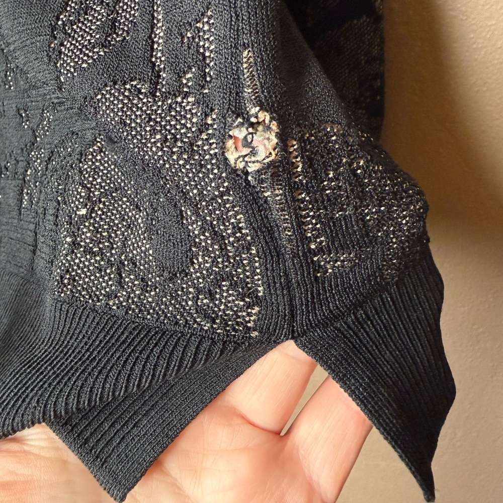 Ann Taylor Black and Cream Floral Patterned Crew Neck Sweater Size Medium Boho - Picture 16 of 16